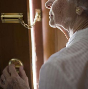 Arrestate Due Persone Che Tentano Di Truffare Un'anziana Signora ...