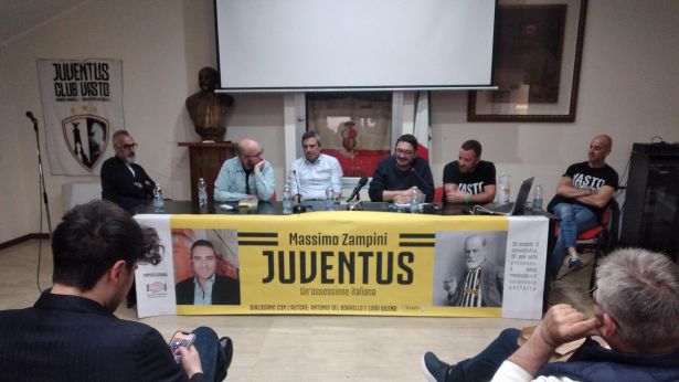 Una immagine dell'incontro allo Juventus Club